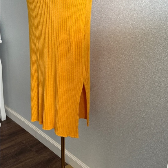 Callahan Revolve Frankie Yellow Mango Knit Dress Cozy Fall Size Small - Picture 4 of 6
